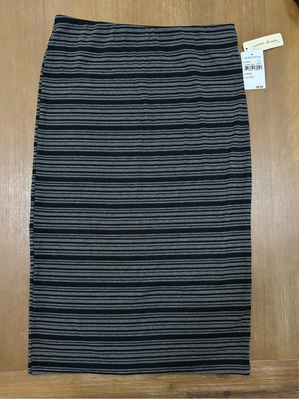 painted threads Black & Gray Striped Stretch Pencil Skirt